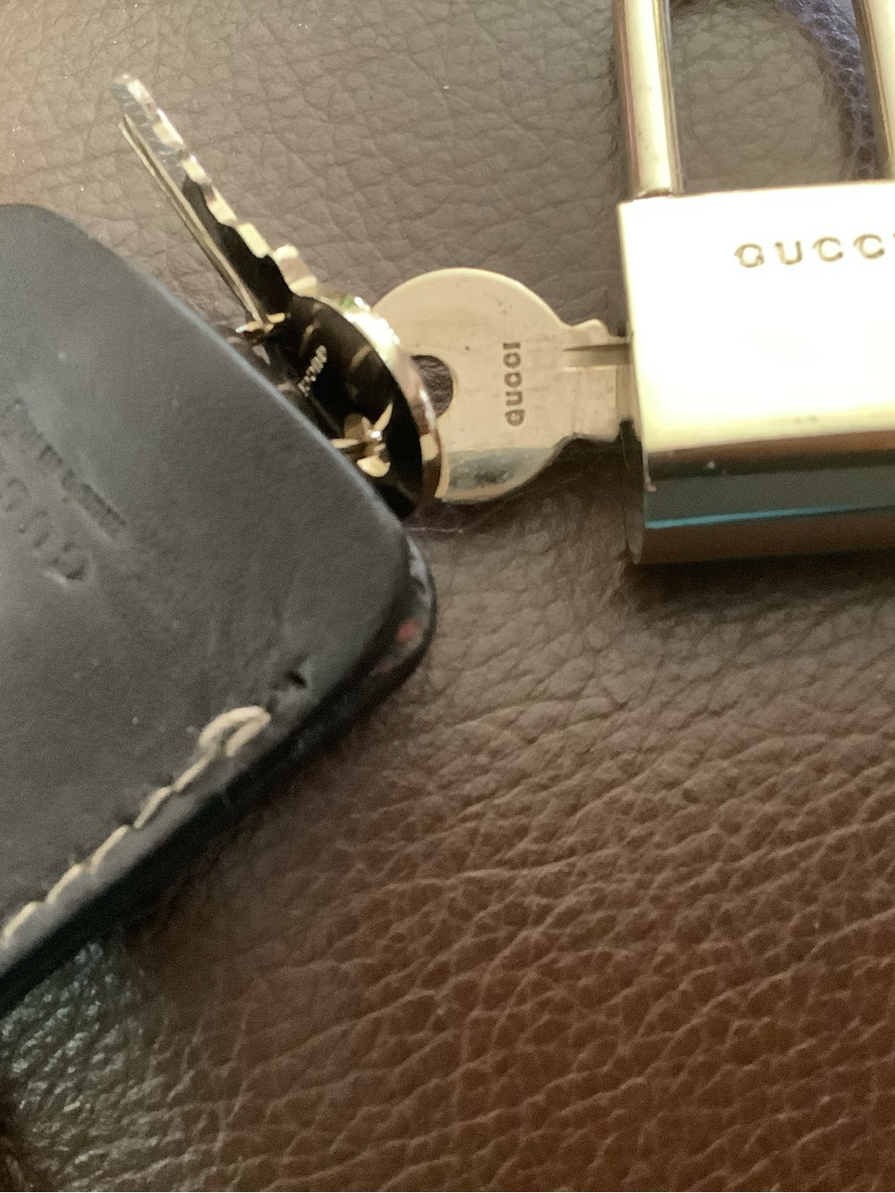 Gucci key and lock and cloche set